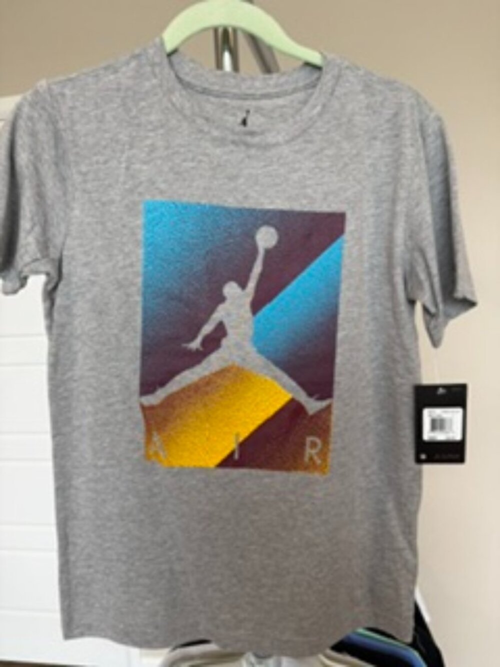 Jordan T-short boys Large (12-13)
